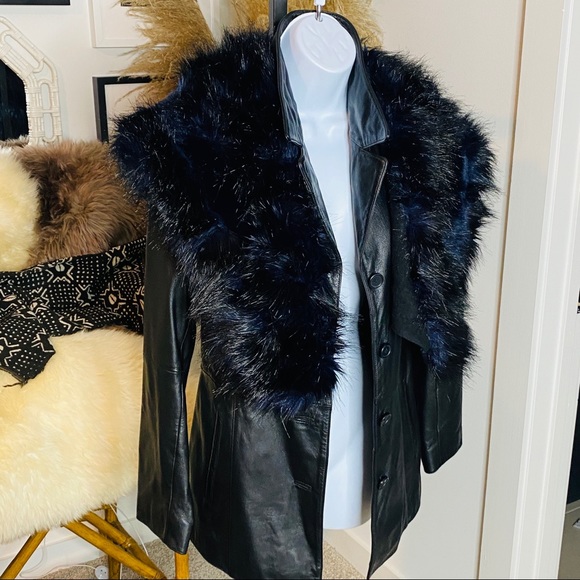 H&M Exclusive Autumn Collection Fur Stole Vest - Picture 3 of 14